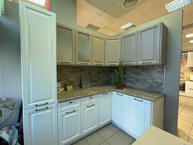 Кухня Ницца Роял — длина 3,6 м ширина 2,6 м