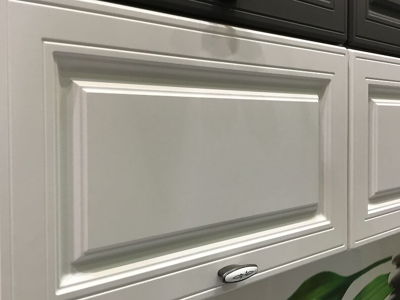 Кухня Ева — длина 3 м ширина 2,4 м