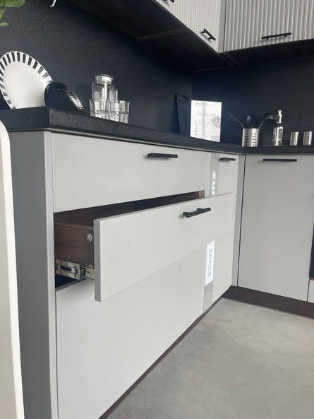 Кухня Сиэль — длина 2,6 м Кухня Сиэль — длина 2,6 м