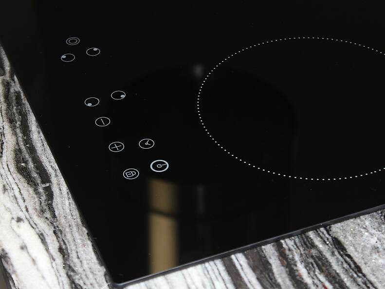 Электрическая варочная поверхность EVH 642 BL