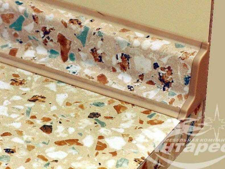 Комплект заглушек к плинтусу