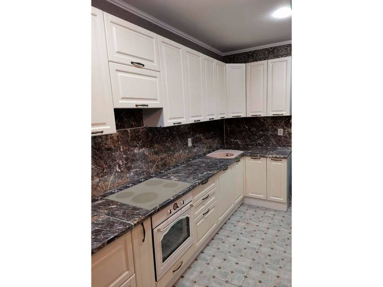 Кухня Гарда — длина 4,1 м ширина 1,5 м