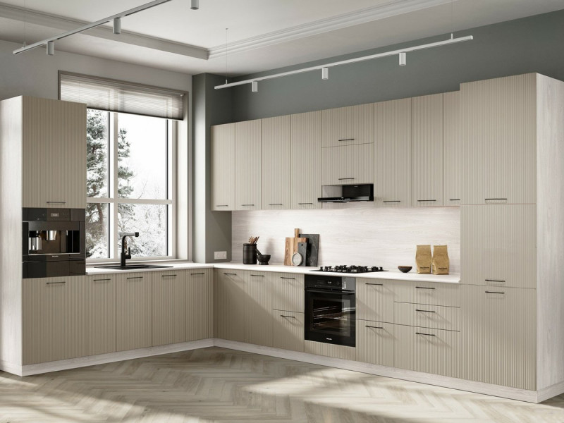 Кухня Чарли - длина 3,4 м, ширина 2 м Кухня Чарли - длина 3,4 м, ширина 2 м