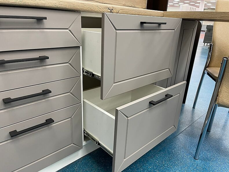 Кухня Кёльн — длина 2,8 м ширина 2 м